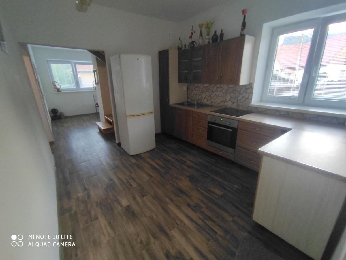 Apartmán Lúčky 5 izbový rodinný dom Exterior foto